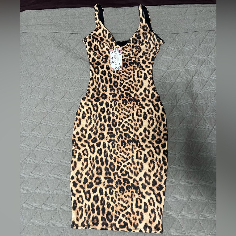 Yahaira tripple tummy layer dress xs/s